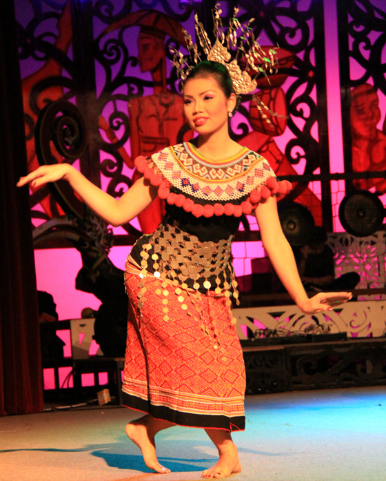 sarawak cultural village dance performance 3