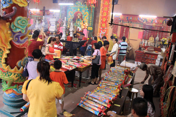 guan di temple chinatown kuala lumpur 2