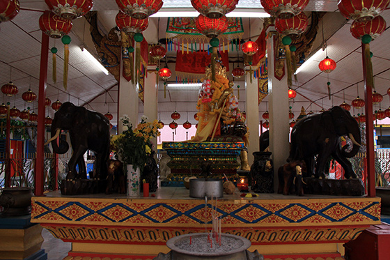 wat-chayamangkalaram-thai-buddhist-temple-12