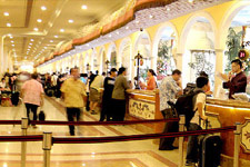 First World Hotel lobby