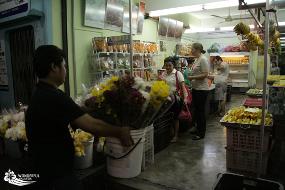 simply enak local fruit store