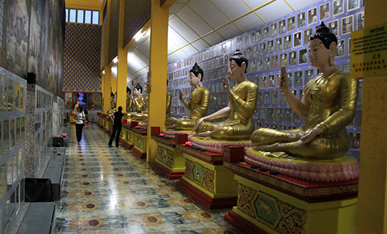 wat-chayamangkalaram-thai-buddhist-temple-4