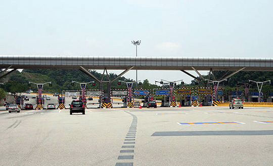 Toll road in Malaysia 1