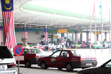 Taxis are waiting at LCCT Terminal