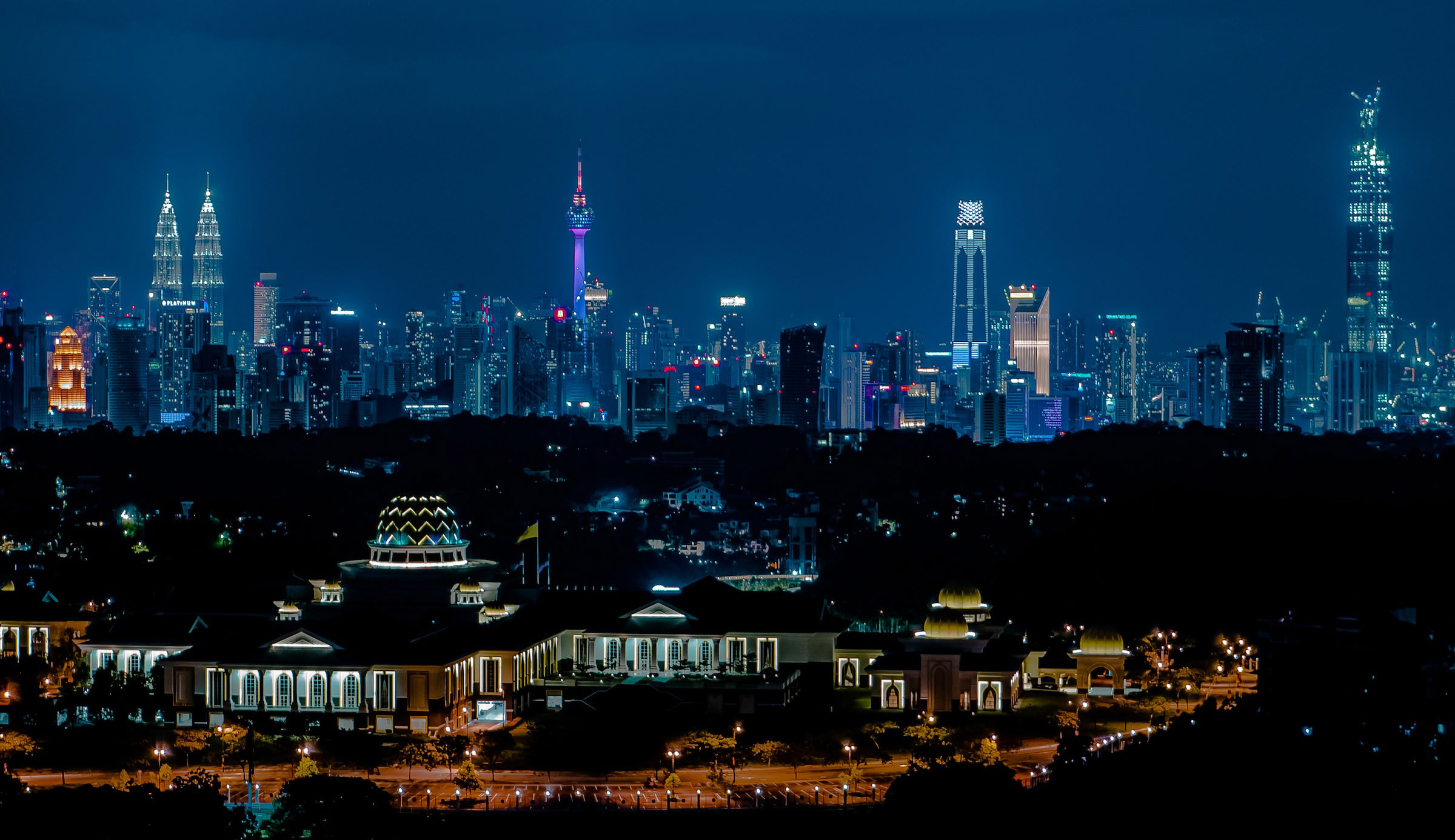 Top 4 Reasons to Visit Kuala Lumpur