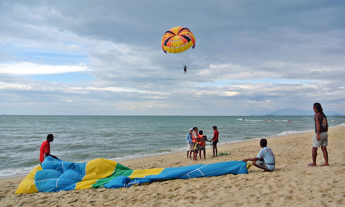 Parasailing in Malaysia