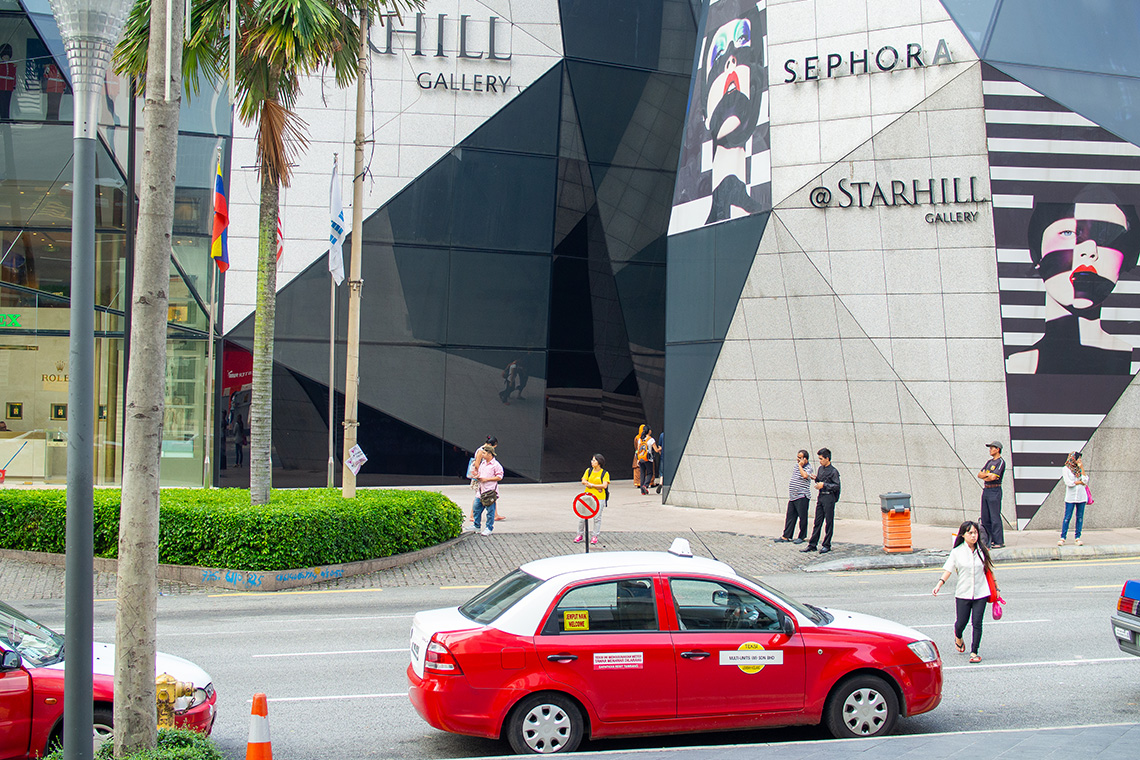 Taxi in Malaysia in front of Starhill